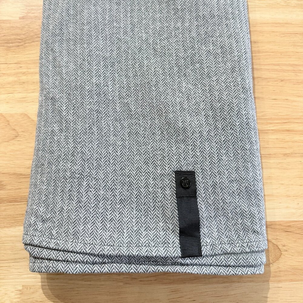 Lululemon Vinyasa scarf
